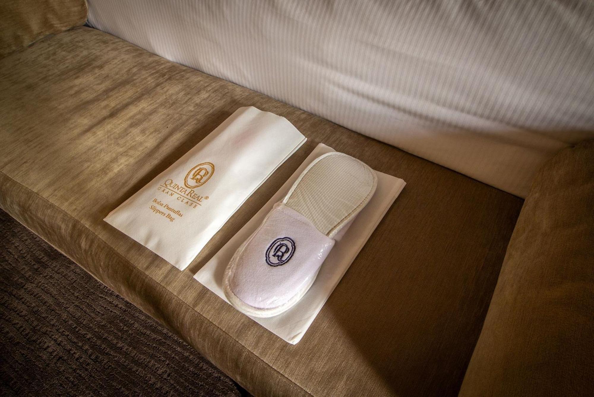 Quinta Real Puebla Hotel Exterior photo Slippers at a hotel